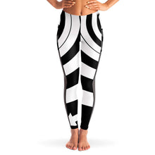 Load image into Gallery viewer, Activewear, leggings, yoga pants, yoga leggings, exercise leggings, pockets leggings, pocket leggings