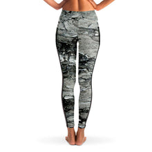 Load image into Gallery viewer, Activewear, leggings, yoga pants, yoga leggings, exercise leggings, pockets leggings, pocket leggings